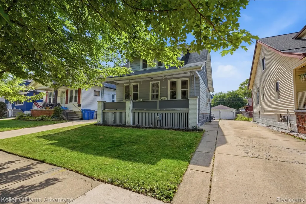 4218 Huron Street Dearborn Heights City MI 48125