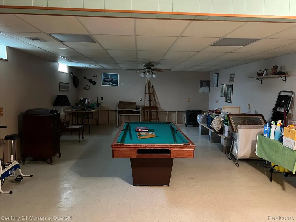 12024 Barberry Street Southgate City MI 48195