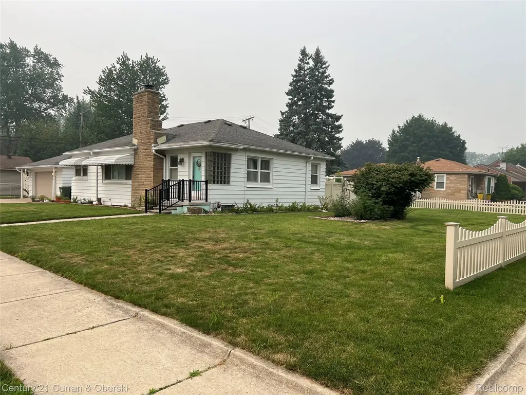 12024 Barberry Street Southgate City MI 48195