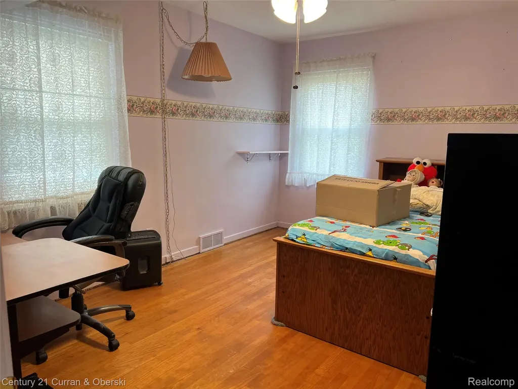 12024 Barberry Street Southgate City MI 48195