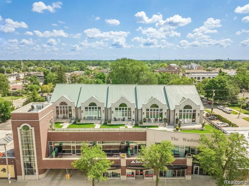 1011 S Washington Avenue Royal Oak City MI 48067