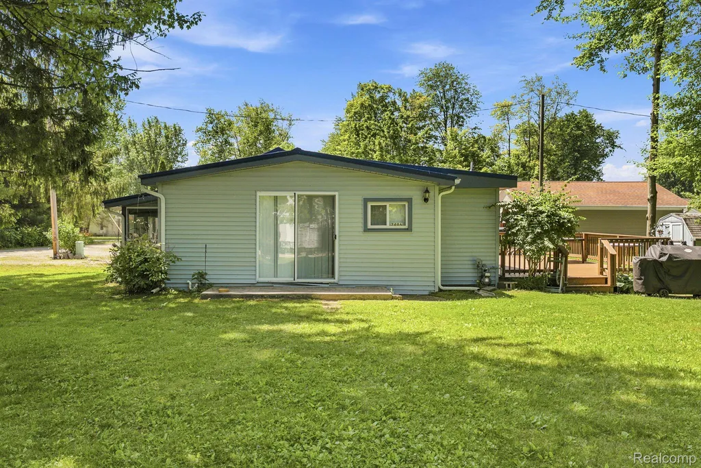 7496 Forest Drive Worth Township MI 48450