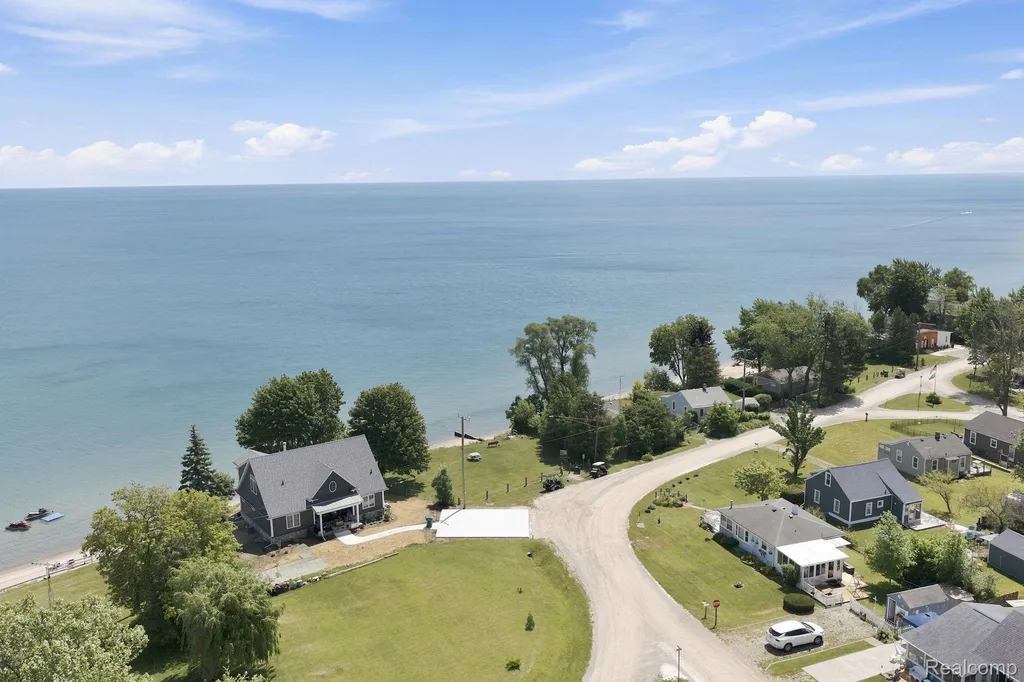 7496 Forest Drive Worth Township MI 48450