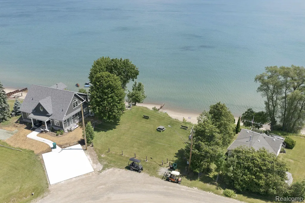 7496 Forest Drive Worth Township MI 48450