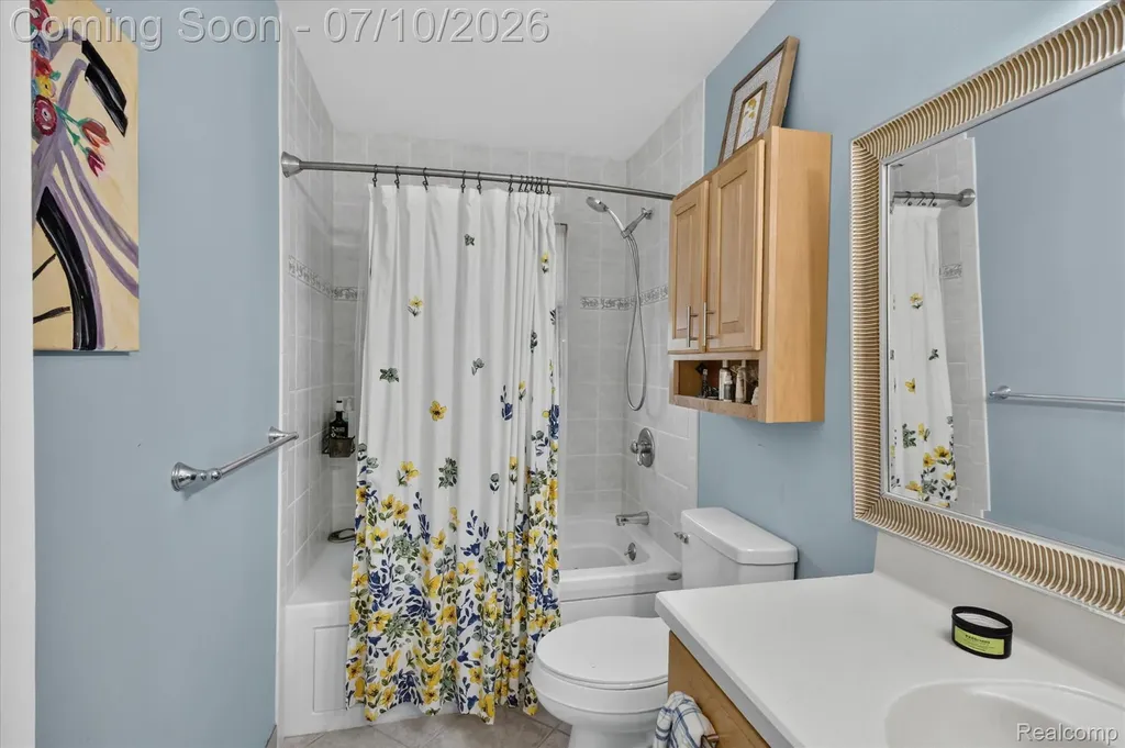 35 N Hulbert Street White Lake Charter Township MI 48386