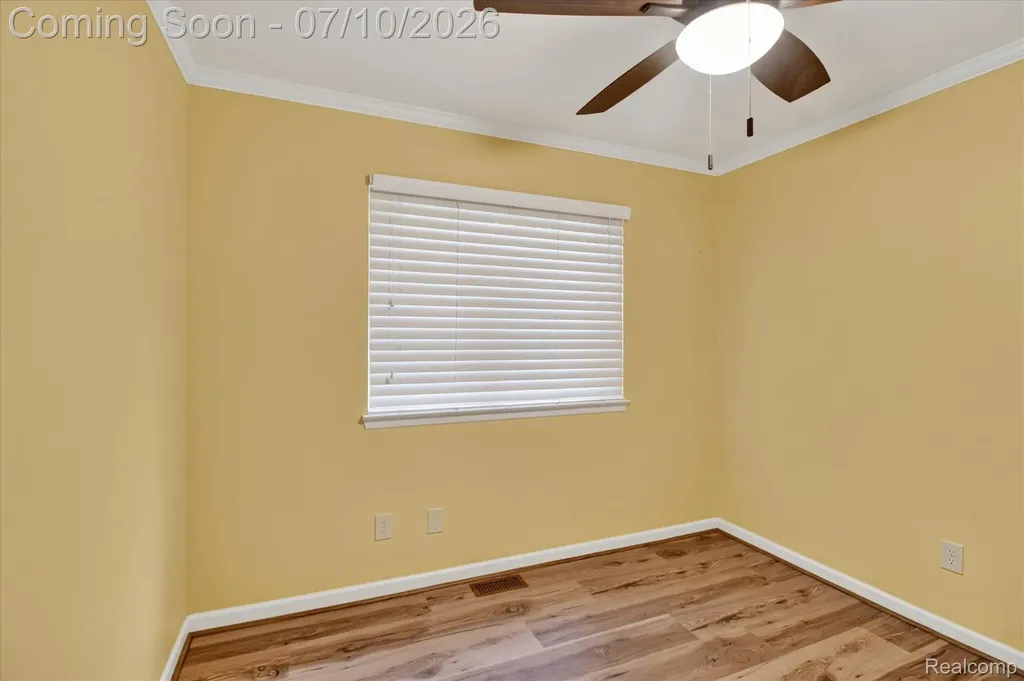35 N Hulbert Street White Lake Charter Township MI 48386