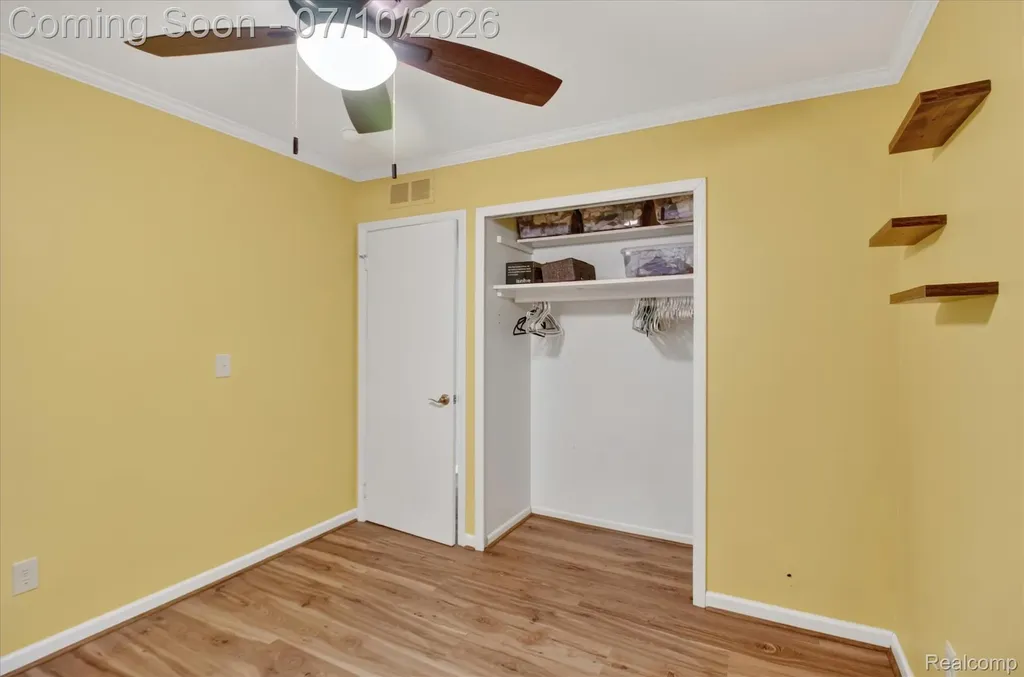 35 N Hulbert Street White Lake Charter Township MI 48386