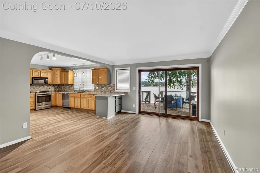 35 N Hulbert Street White Lake Charter Township MI 48386