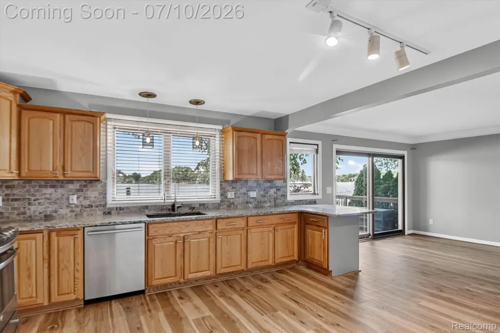 35 N Hulbert Street White Lake Charter Township MI 48386