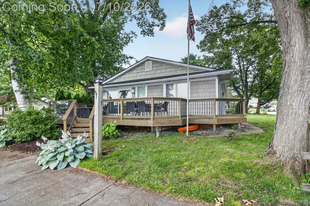 35 N Hulbert Street White Lake Charter Township MI 48386