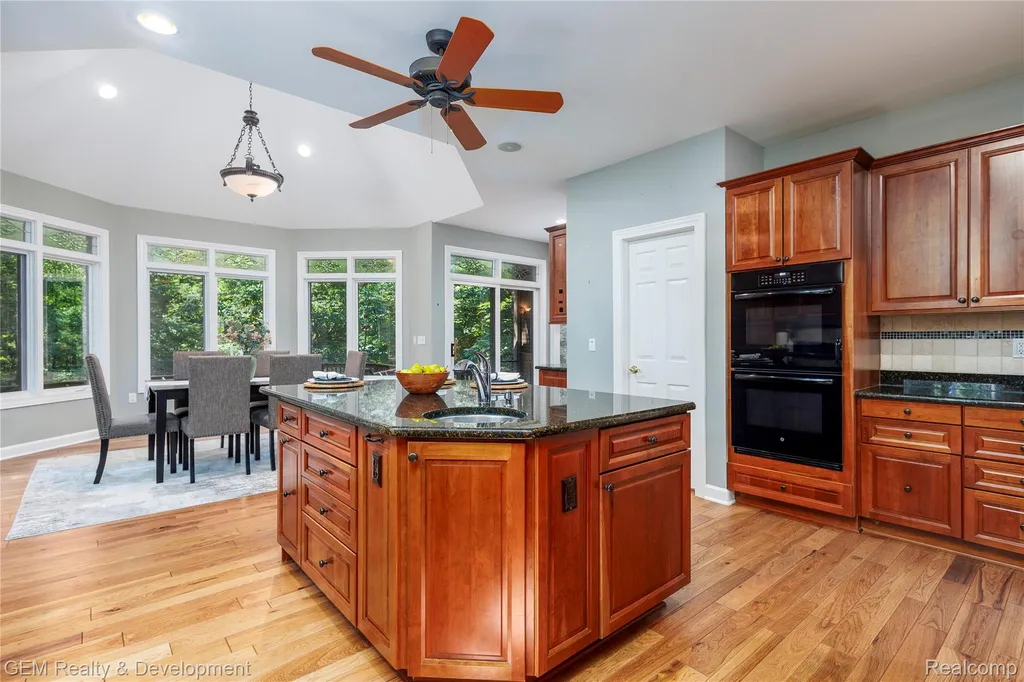 9054 Green Hickory Lane Tyrone Township MI 48430