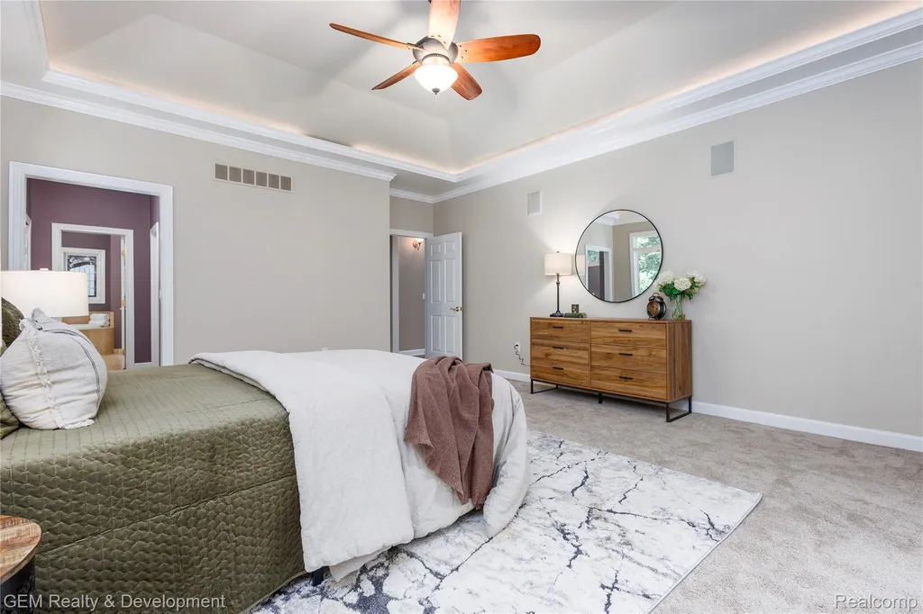 9054 Green Hickory Lane Tyrone Township MI 48430