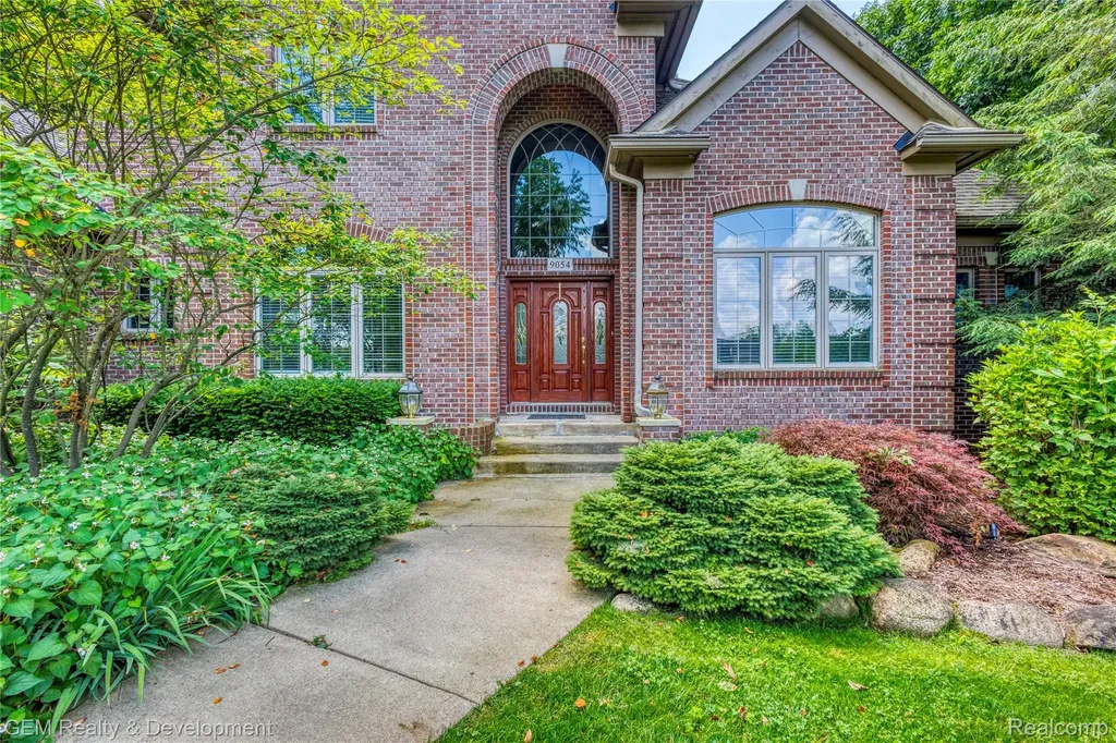 9054 Green Hickory Lane Tyrone Township MI 48430