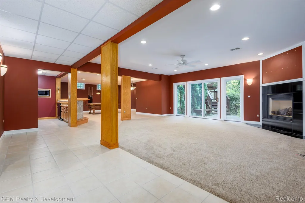 9054 Green Hickory Lane Tyrone Township MI 48430