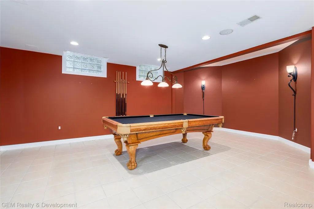 9054 Green Hickory Lane Tyrone Township MI 48430