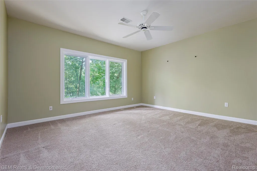 9054 Green Hickory Lane Tyrone Township MI 48430