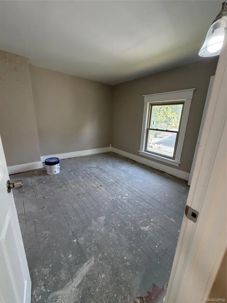 808 Division Street Owosso City MI 48867