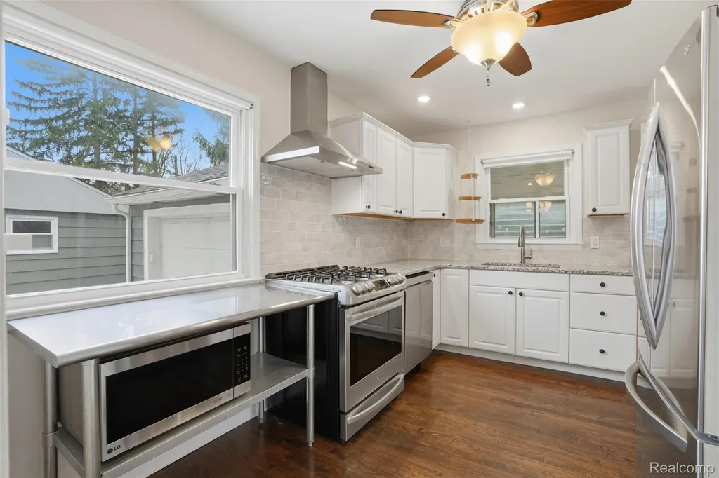 831 Loyola Drive Ann Arbor City MI 48103