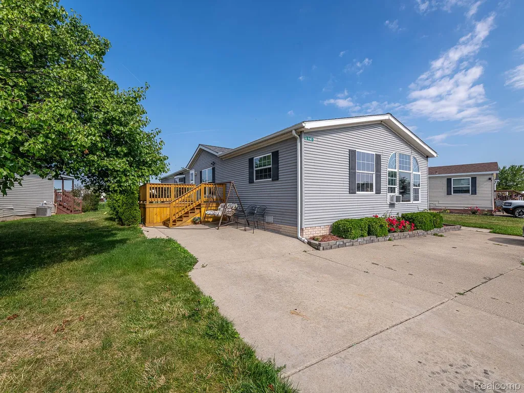 940 Tanner Landing Raisinville Township MI 48161