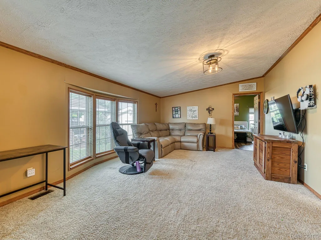 940 Tanner Landing Raisinville Township MI 48161