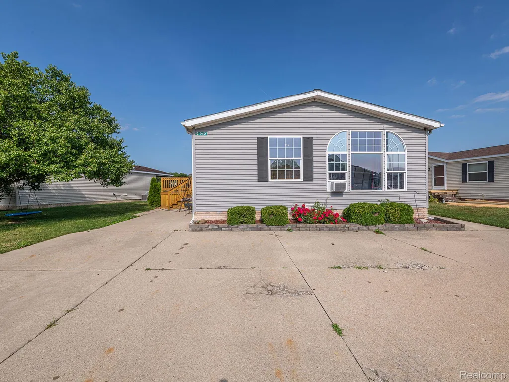 940 Tanner Landing Raisinville Township MI 48161