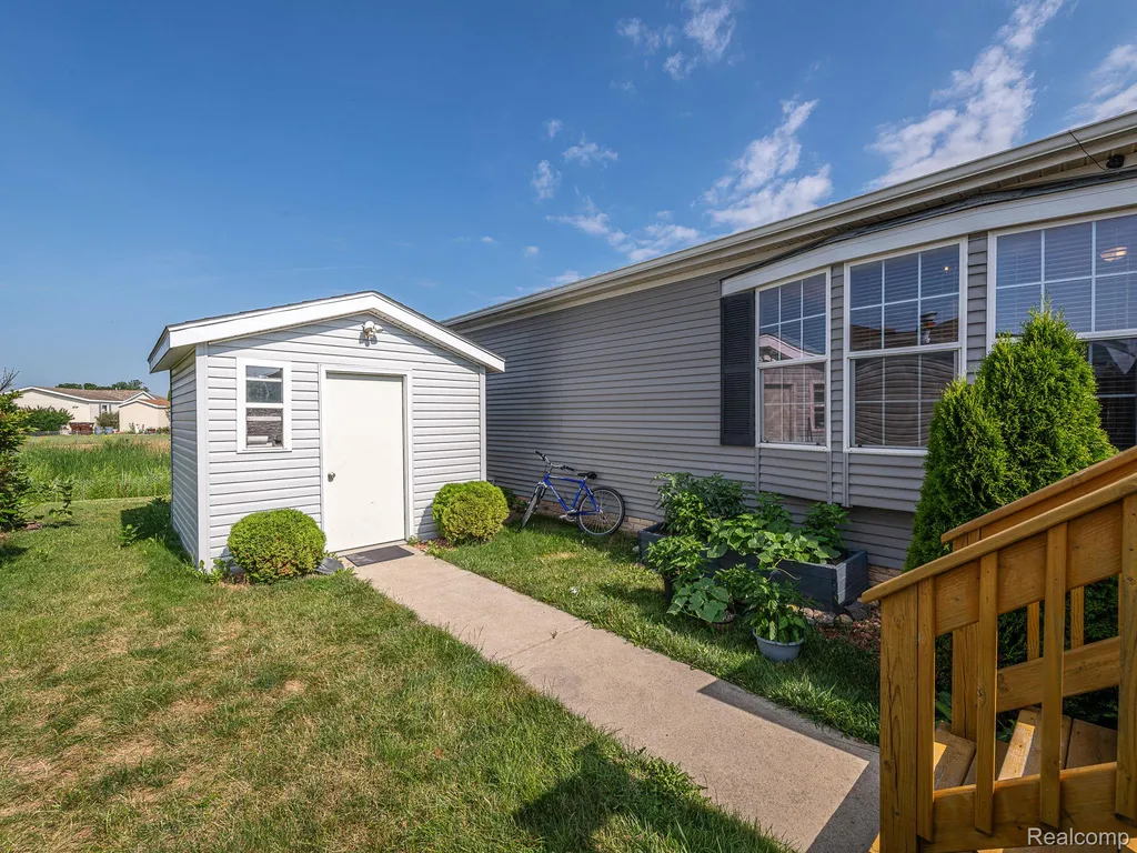 940 Tanner Landing Raisinville Township MI 48161