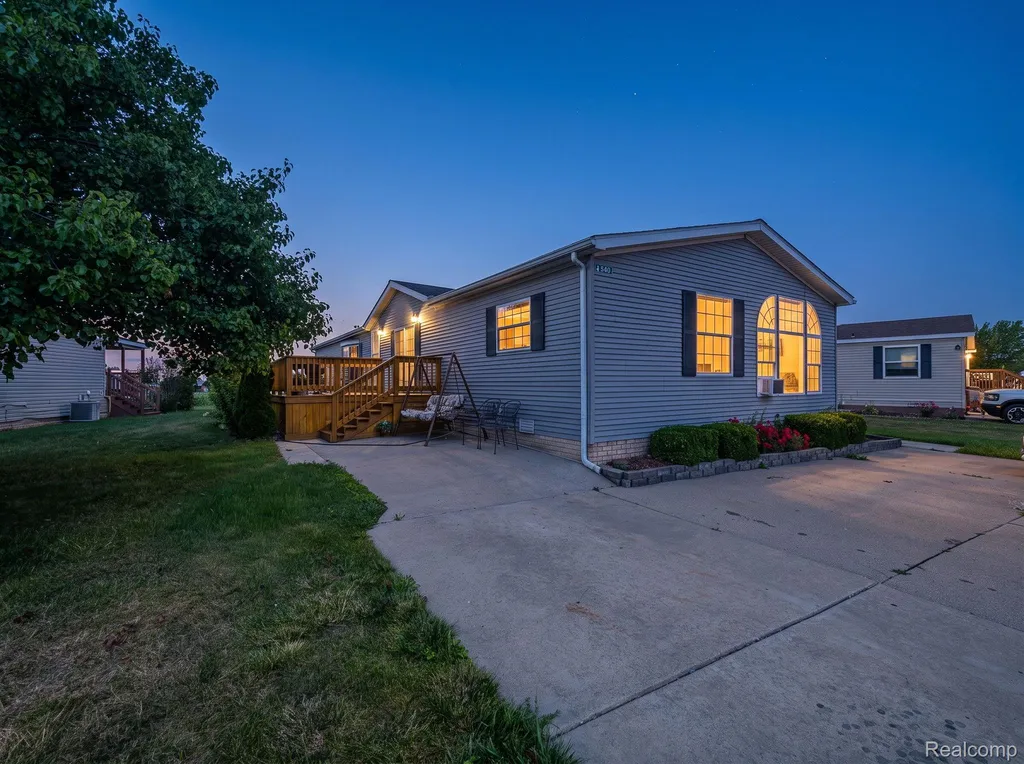940 Tanner Landing Raisinville Township MI 48161