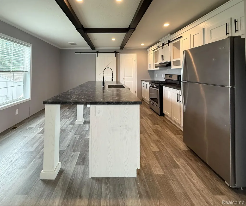258 Diamond Circle Northfield Township MI 48189