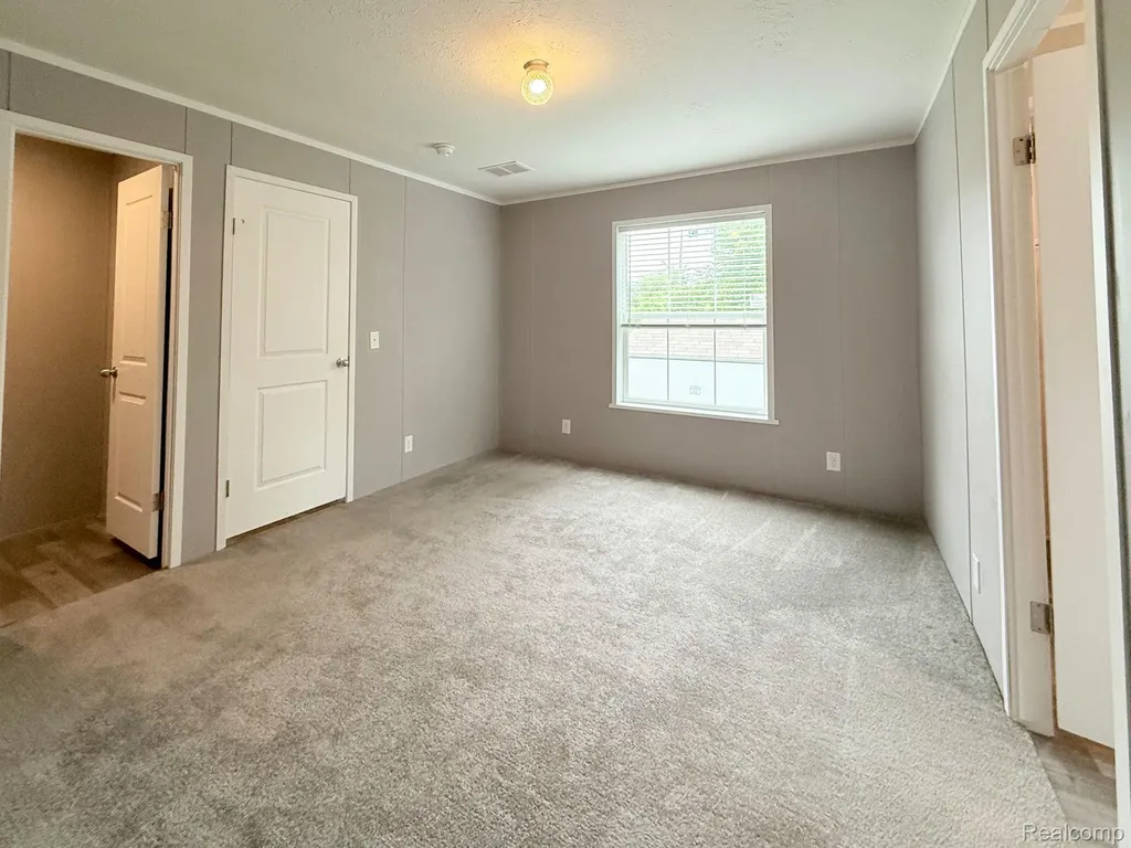 258 Diamond Circle Northfield Township MI 48189