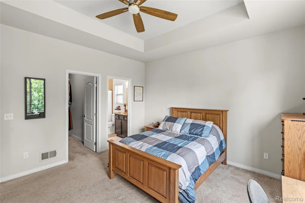 322 Hidden River E Holly Township MI 48442