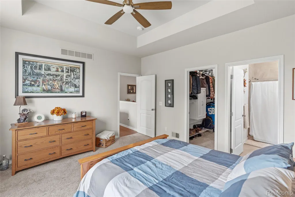 322 Hidden River E Holly Township MI 48442