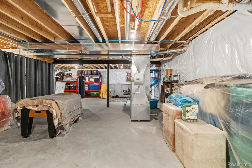 322 Hidden River E Holly Township MI 48442