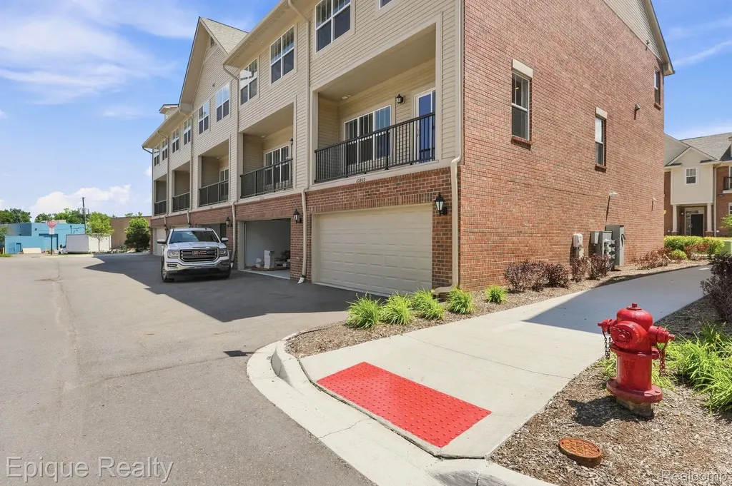 25549 Grandview Lane Novi City MI 48375