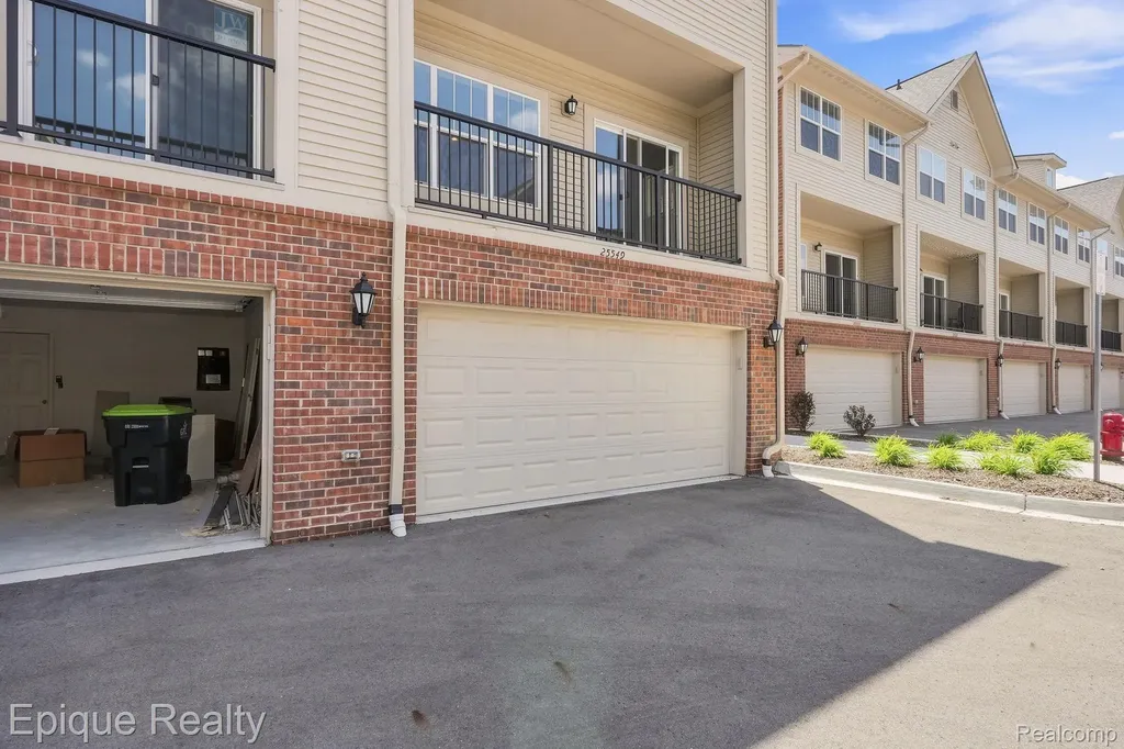 25549 Grandview Lane Novi City MI 48375