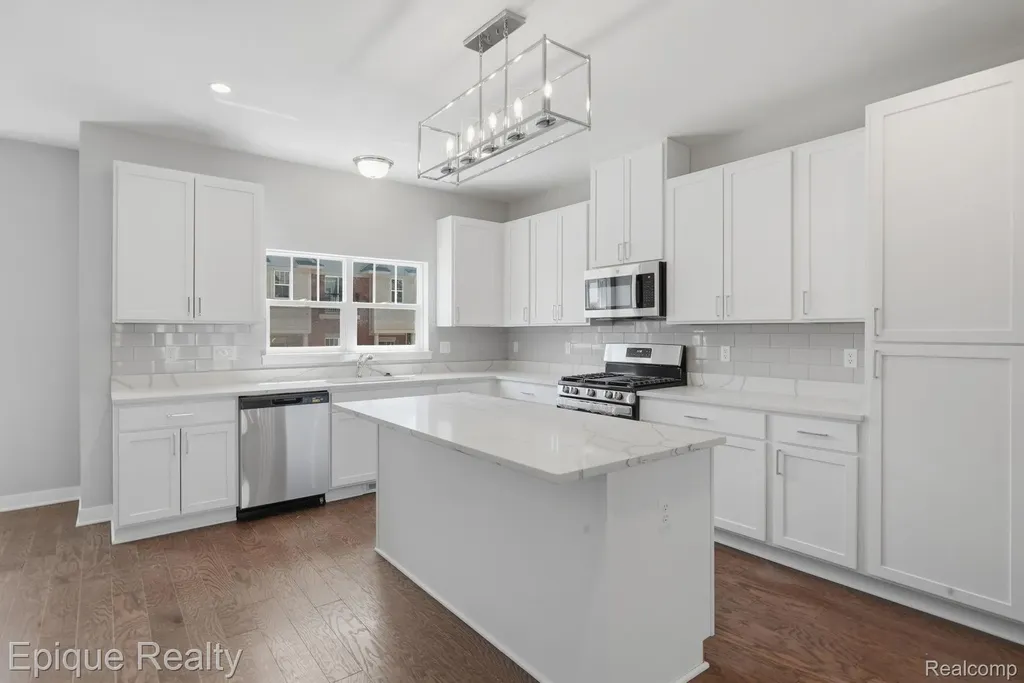 25549 Grandview Lane Novi City MI 48375