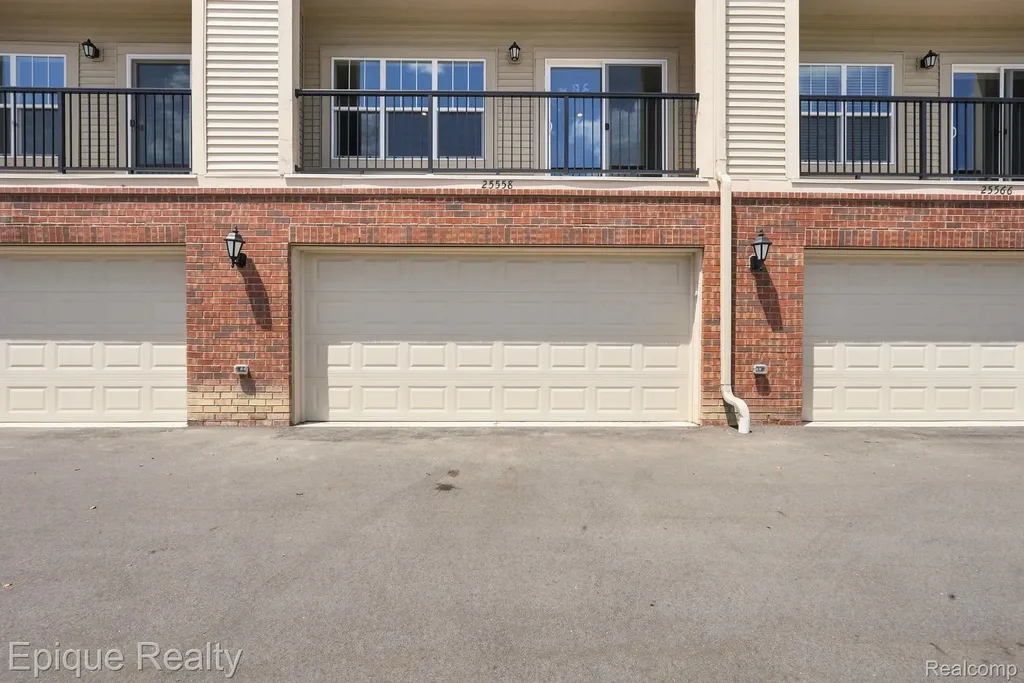 25558 Grandview Lane Novi City MI 48375
