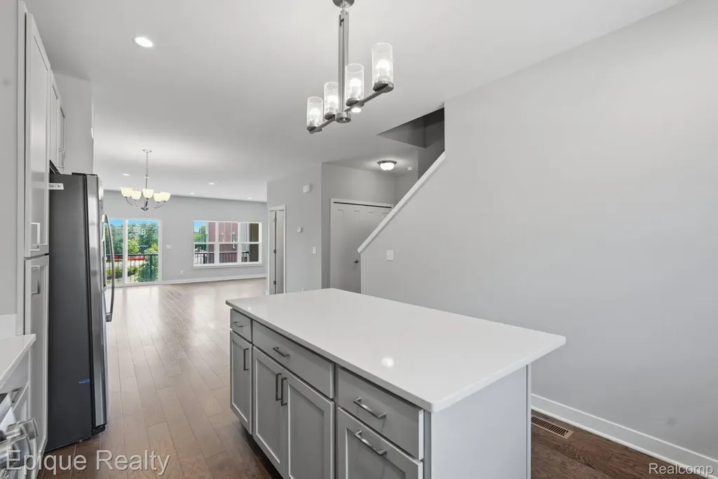 25558 Grandview Lane Novi City MI 48375