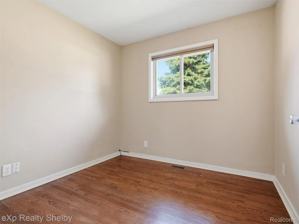 36346 Winterset Drive Clinton Charter Township MI 48035