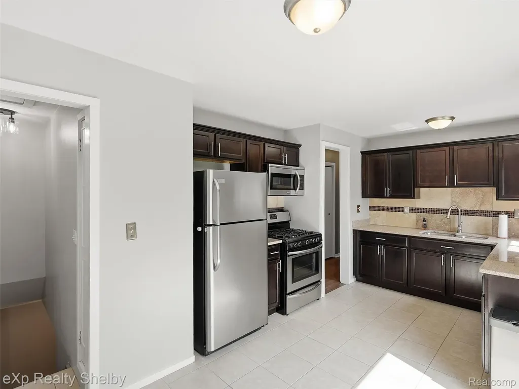 36346 Winterset Drive Clinton Charter Township MI 48035