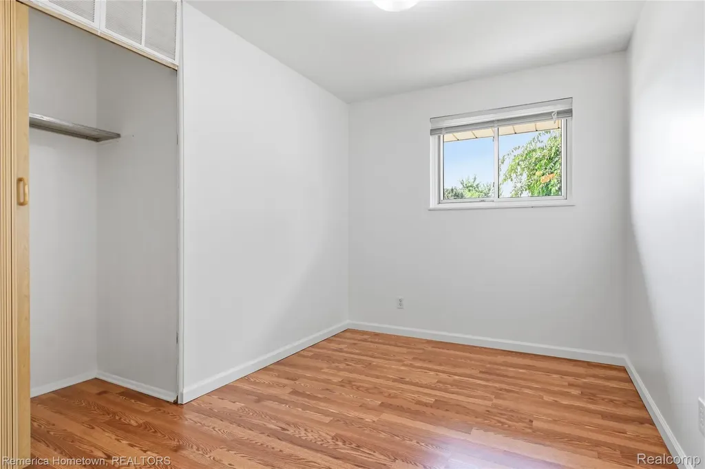 34032 Blackfoot Street Westland City MI 48185