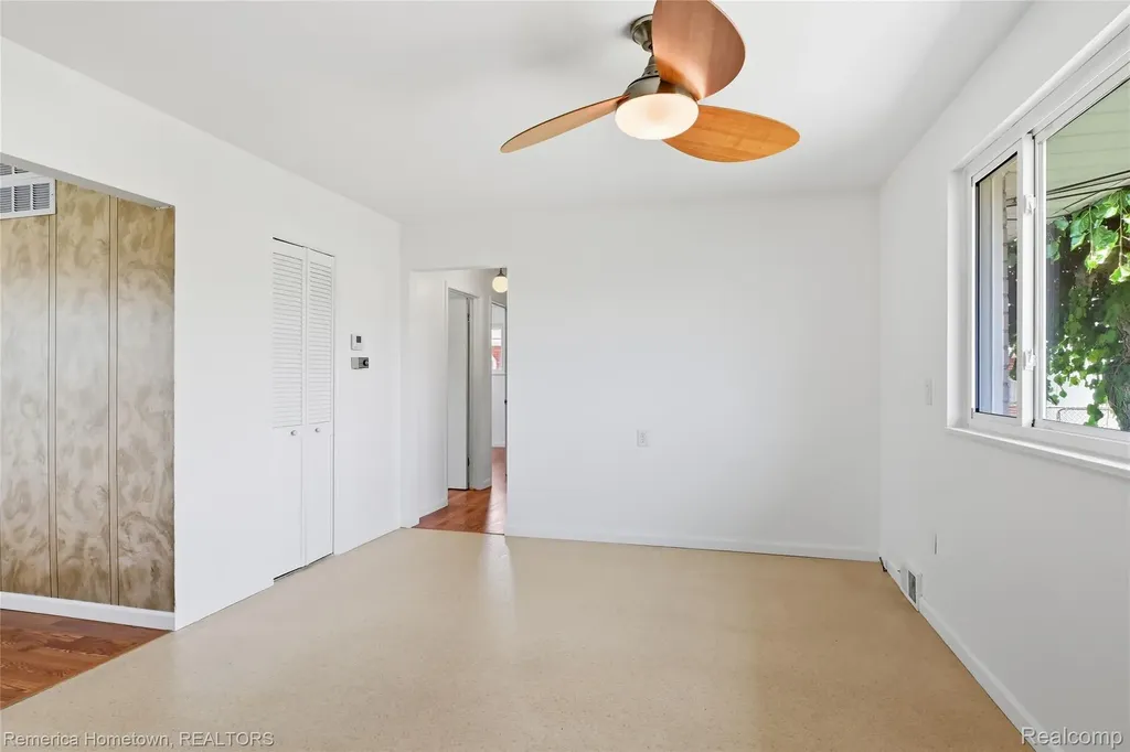 34032 Blackfoot Street Westland City MI 48185