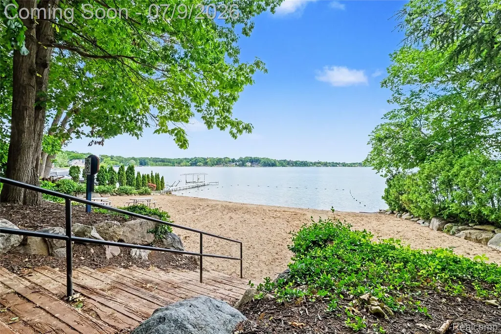3544 Woodridge Drive Genoa Township MI 48843