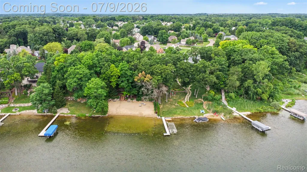 3544 Woodridge Drive Genoa Township MI 48843