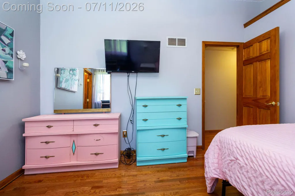 6345 Lanman Drive Waterford Charter Township MI 48329
