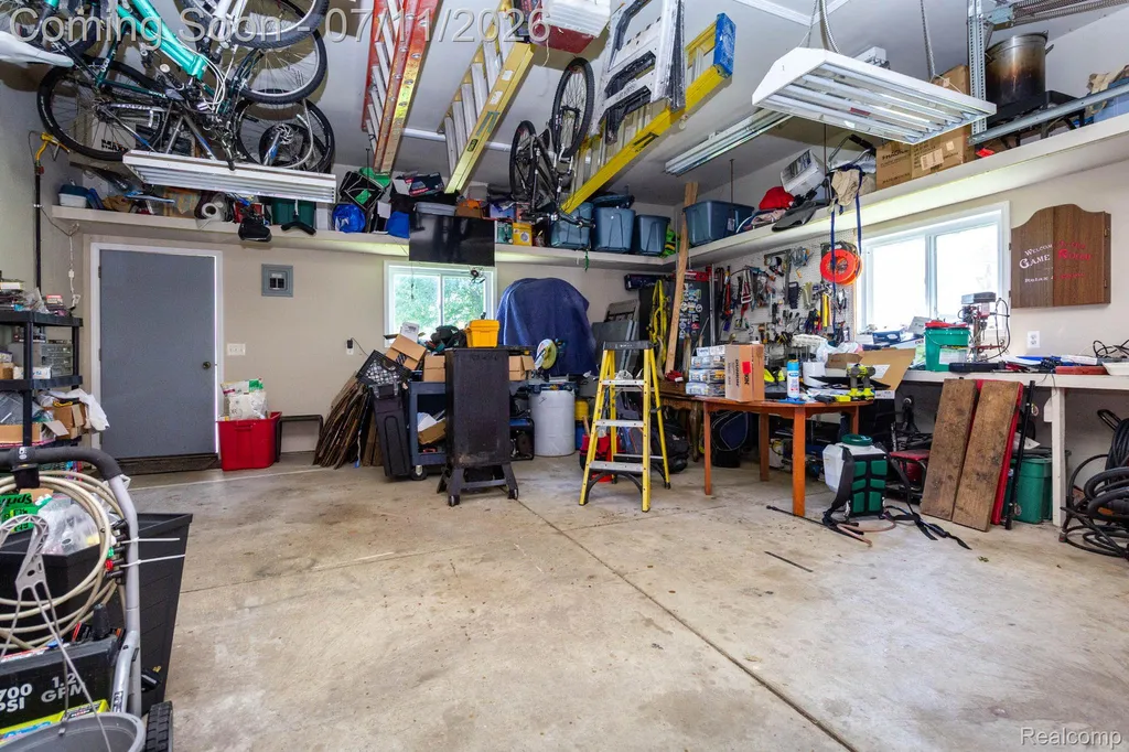 6345 Lanman Drive Waterford Charter Township MI 48329