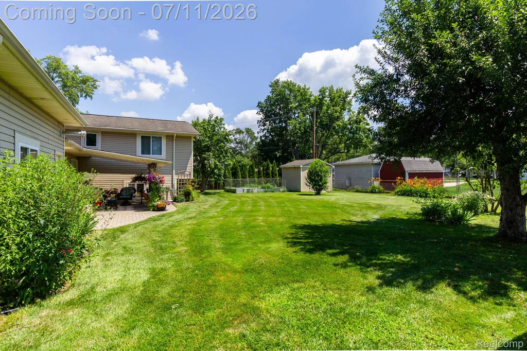 6345 Lanman Drive Waterford Charter Township MI 48329