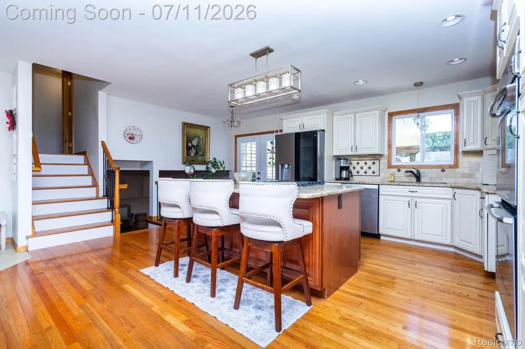 6345 Lanman Drive Waterford Charter Township MI 48329