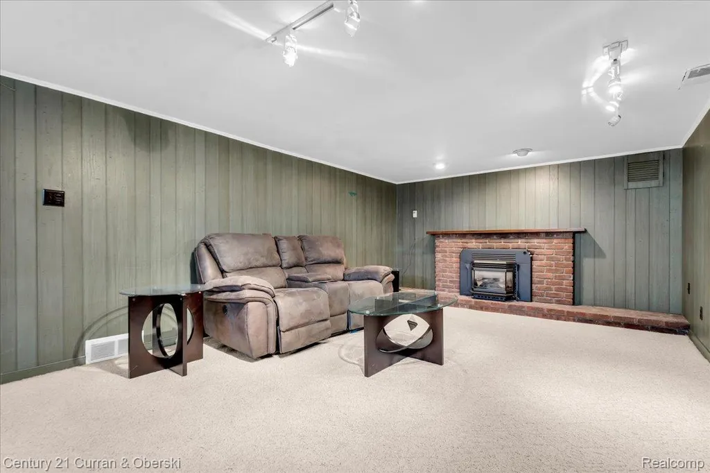 1707 Belmont Street Dearborn City MI 48128