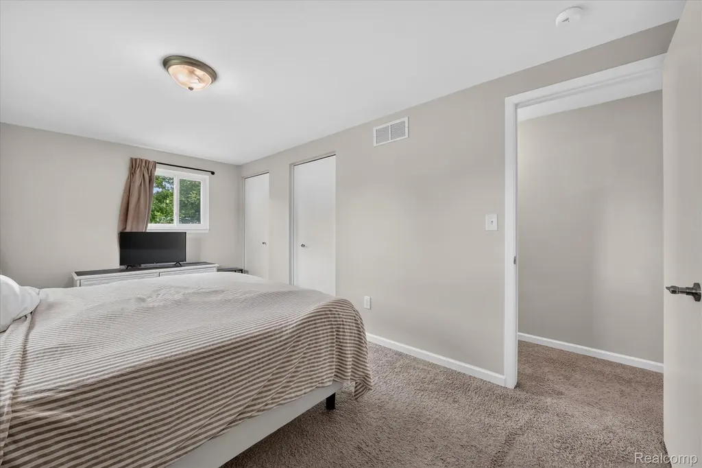 53962 Kirk Court New Baltimore City MI 48047
