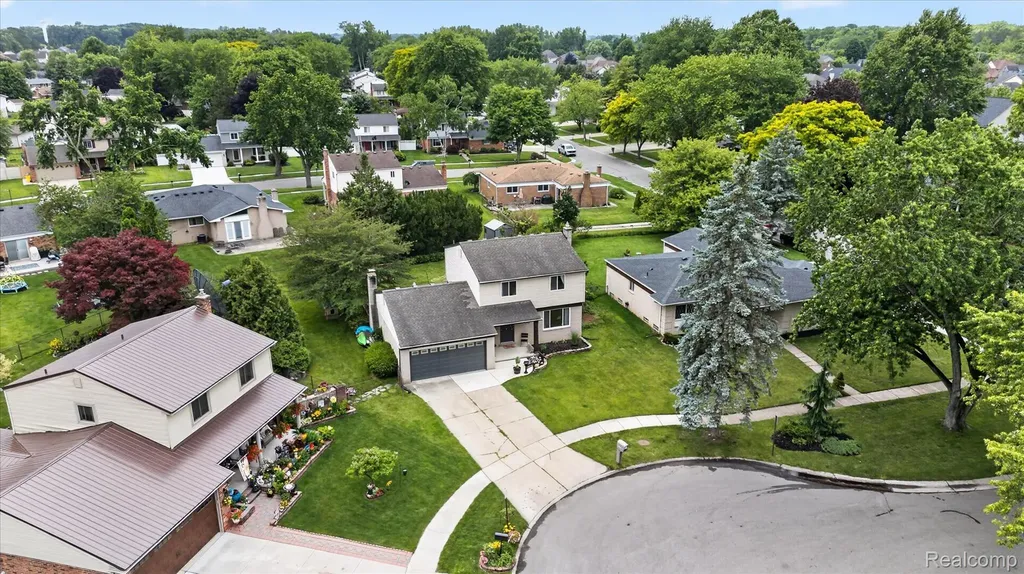 53962 Kirk Court New Baltimore City MI 48047